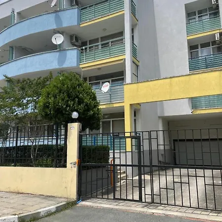 Apartment One Bedroom, Elit 3, Sunny